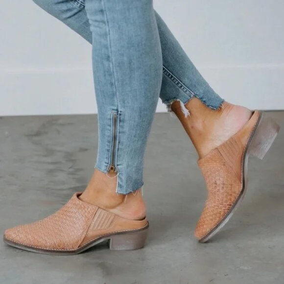 ROAN by Bed Stu Vita Pecan Woven Heeled Mule, Size 7 - Picture 1 of 10